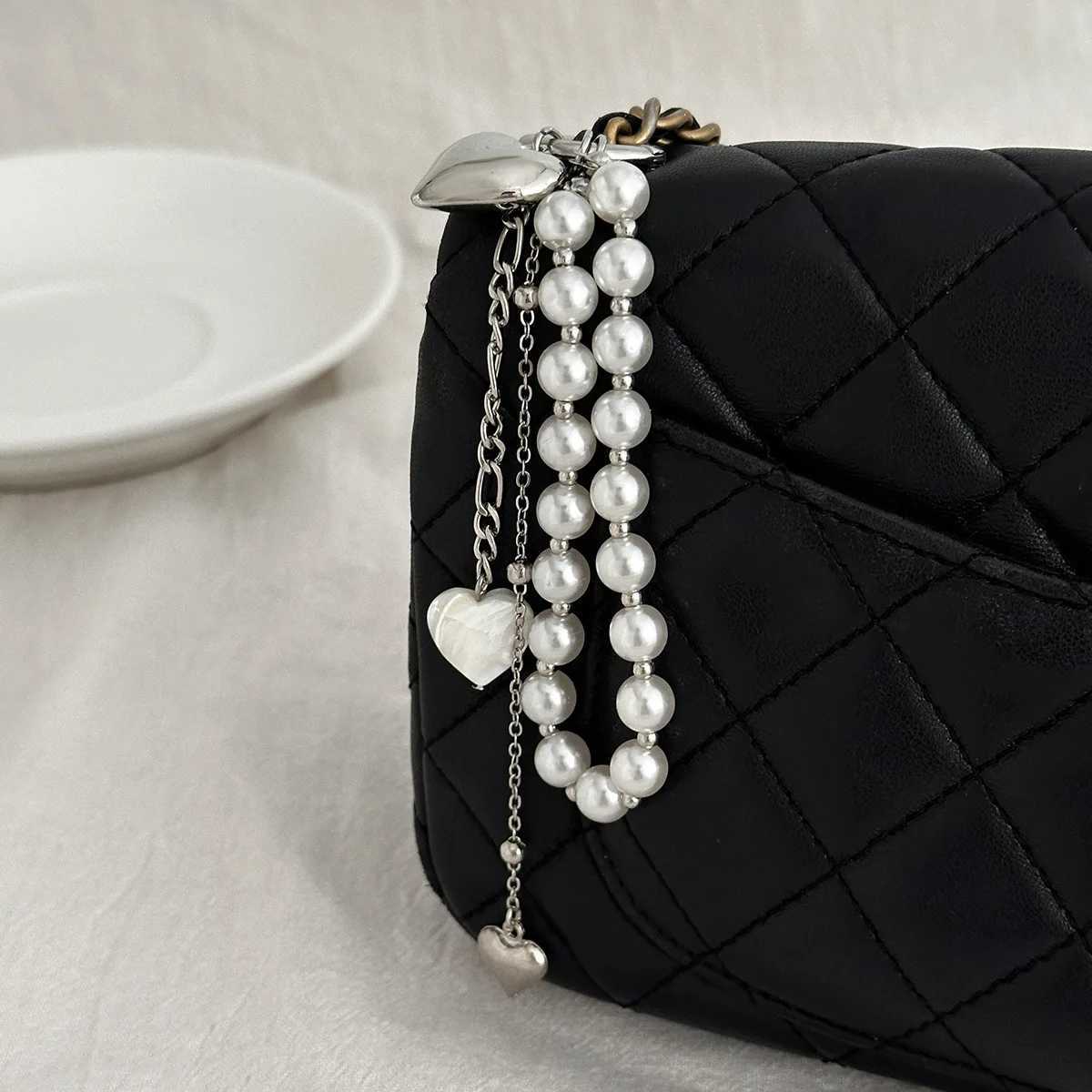 2025 New Pearl Beadeds Chain Keychain Ccb Peach Heart Bead Bag Chain Pendant Jewelry Accessories Daily Wear Keychain Gifts 250715