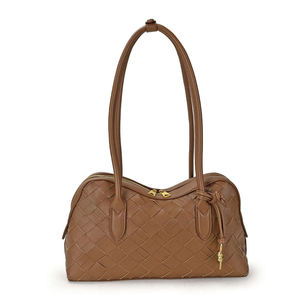 2025 New Women Cowhide Woven Handbag Single Shoulder Pillow Versatile Large Capacity Tote Bag