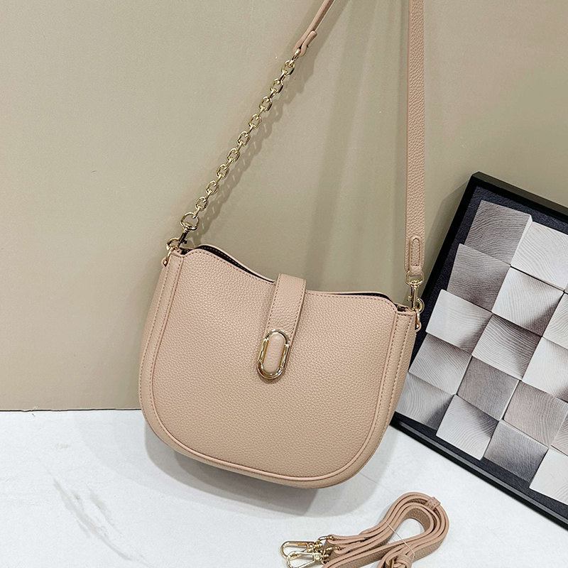Shoulder Bags Light luxury retro saddle bag, women's crossbody bag, chain single-shoulder underarm bag
