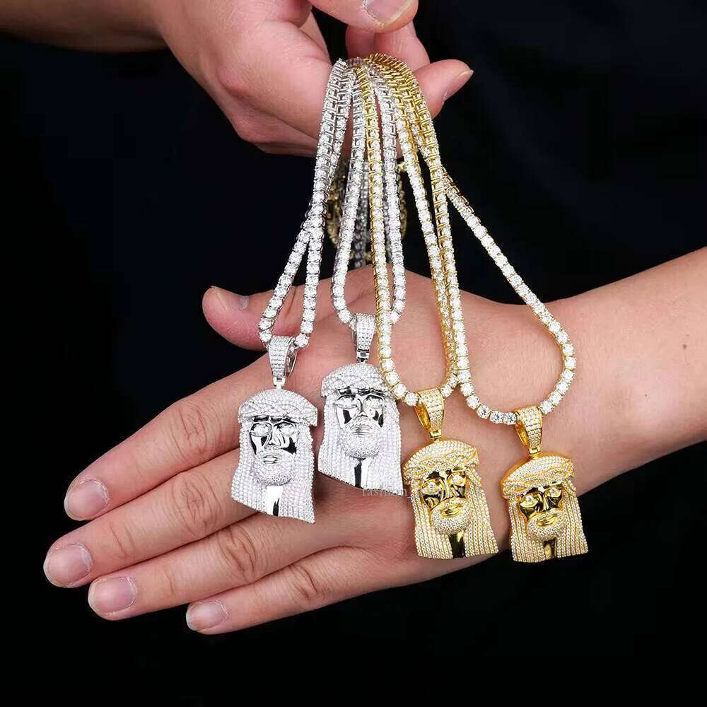 Wholesale Custom Men Sier Bling D Vvs Mossanite Moissanite Dia Iced Out Jesus Piece Pendant for Tennis Chain Necklace