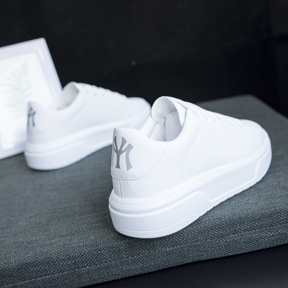 Men's shoes new styles for autumn 2025 sports sneakers Korean - style thick - soled casual shoes men's white sneakers