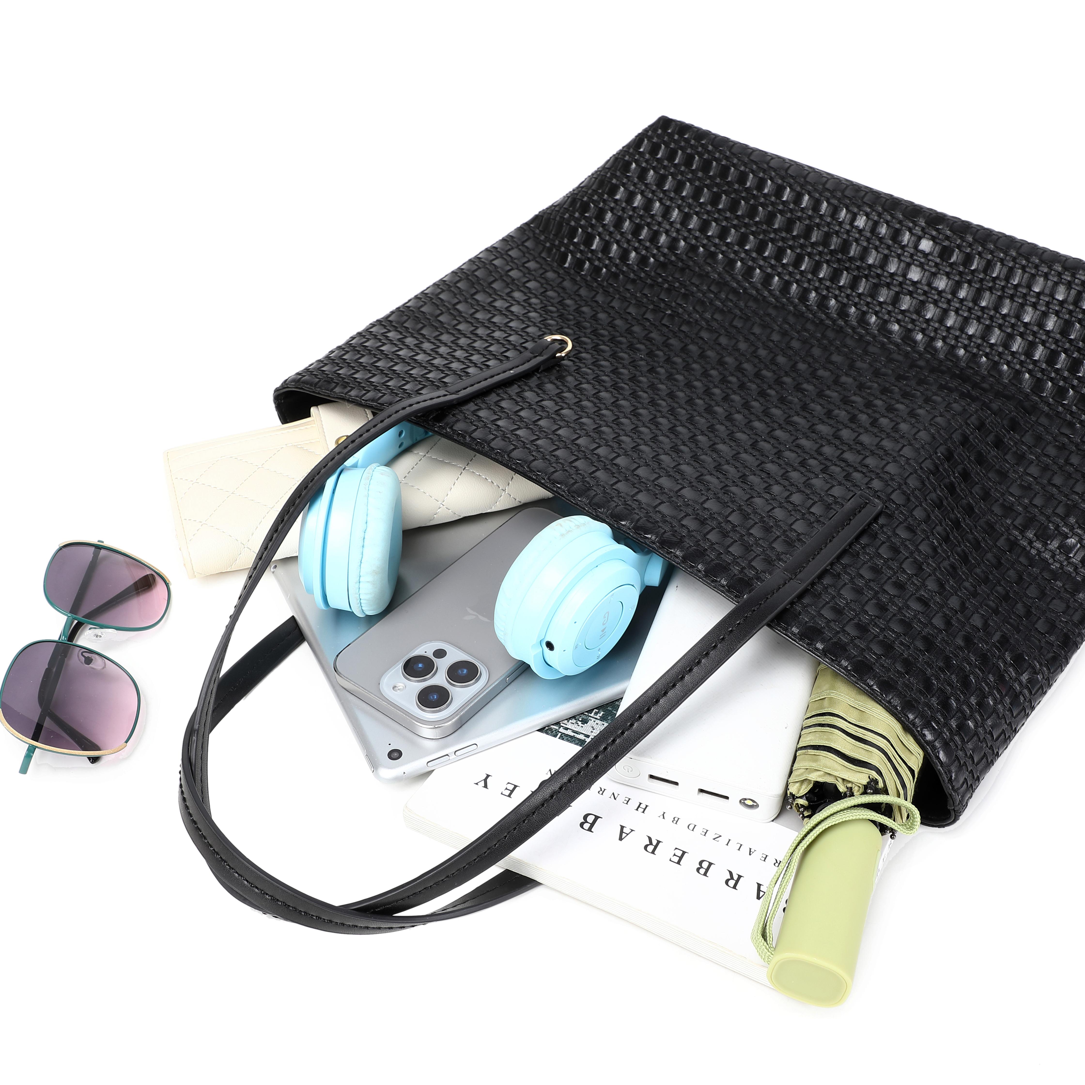 Totes The large-capacity woven pattern tote bag is a new and elegant commuter lady's hand-held underarm bag with a retro texture