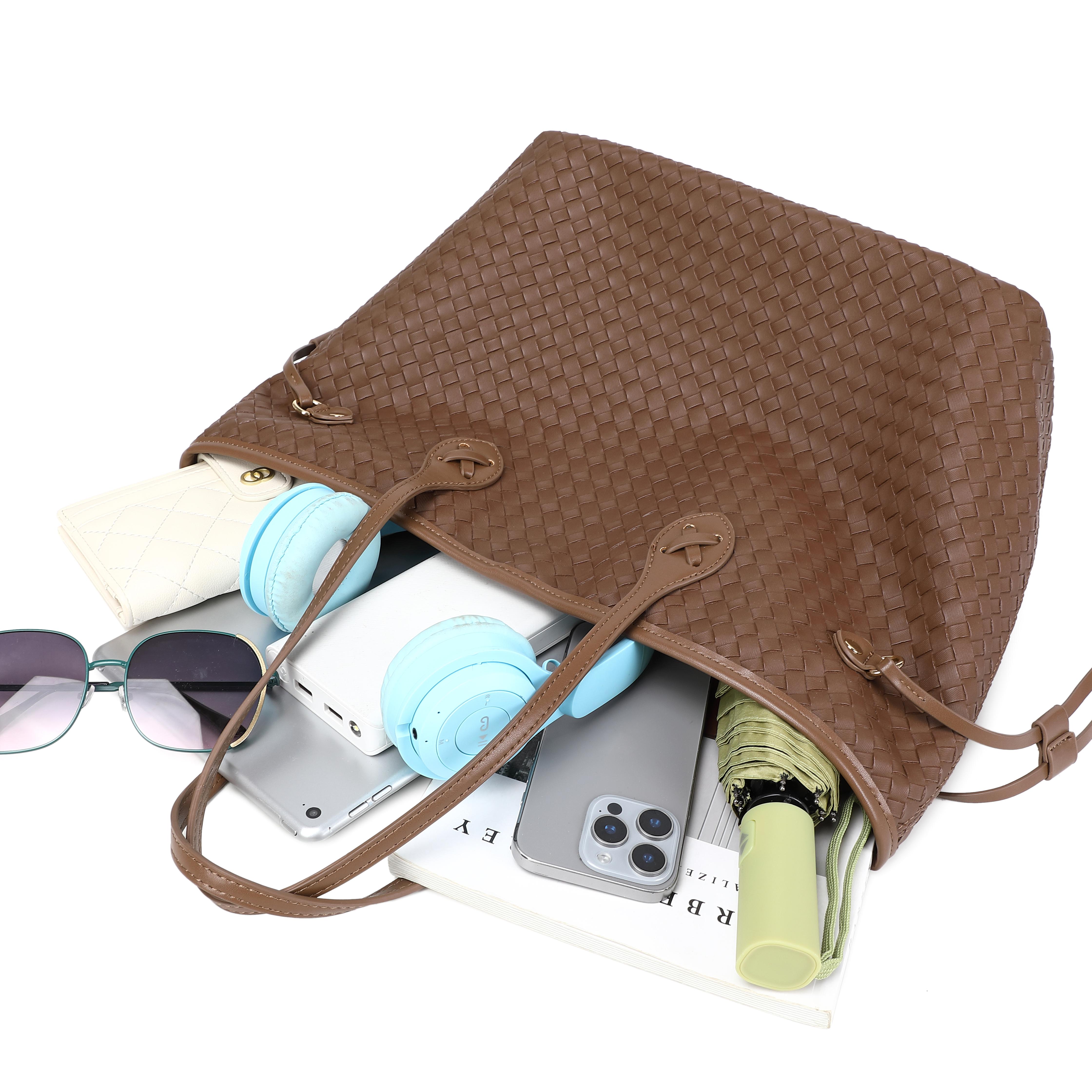 Large-Capacity Fashionable Women's Handbag Ideal For Moms And Their Kids