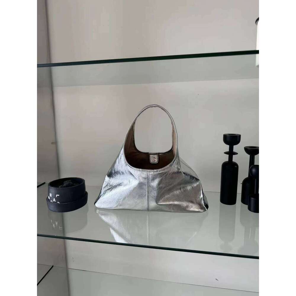 Niche first layer cowhide casual hand tote bag