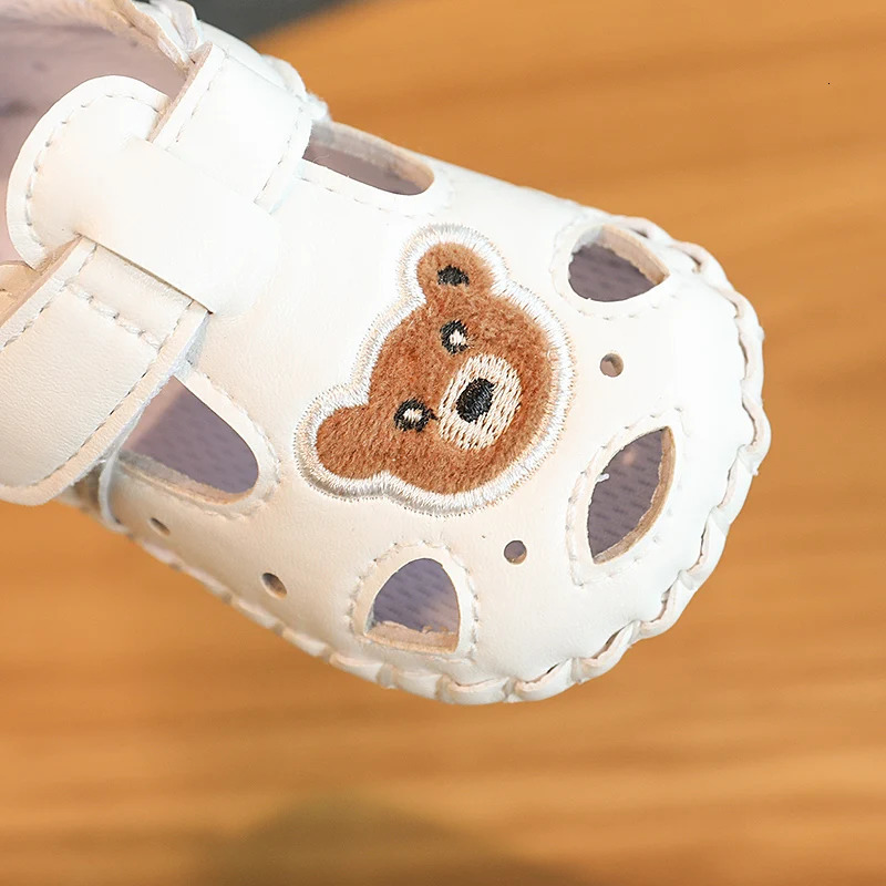 2 Colors Ventilate Cute Little Bear Baby Sandals Infant Girls Shoes Princess Rubber Sole Nonslip Toddler First Walkers 250725