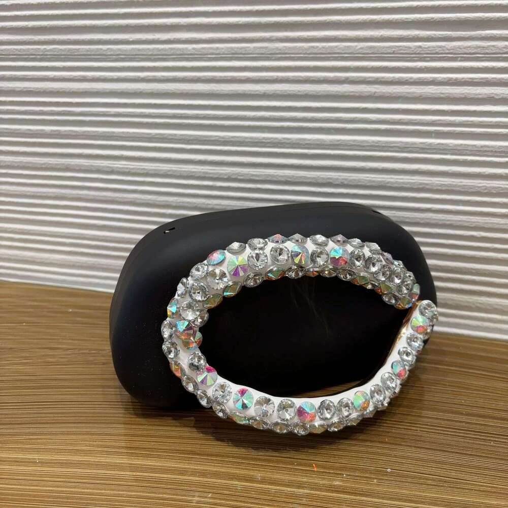 Trendy Niche Diamond-Studded Burgundy Box Small Square Versatile for Banquets, Handheld, Crossbody, Evening Bag