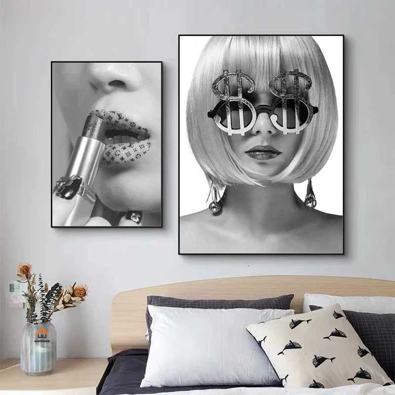 Modern Black White Fashion Sexy Girl Poster Aesthetic Canvas Painting Wall Art Pictures Posters and Prints Living Room Home Decor XJ250726