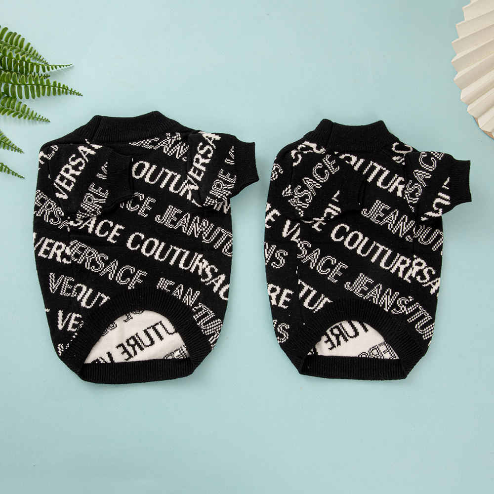 Designer Sweaters Small Dogs Winter Dog Clothes Chihuahua Yorkie Jacket Warm Pets Coat Knitted Solid Puppy Cat Sweater Kitten Turtleneck for Cold Weat