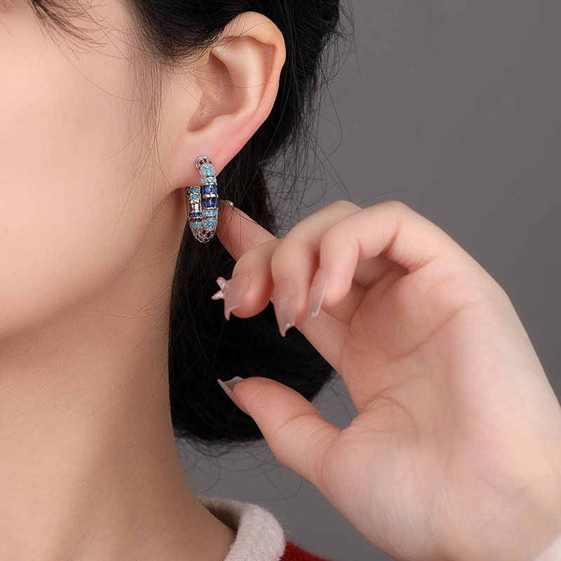 2025 Choucong Ins Top Sell Clip Earrings Vintage Jewelry 925 Sterling Silver Pave Blue Cubic Zircon CZ Diamond Gemstones Delicate Women Ear loops Gift