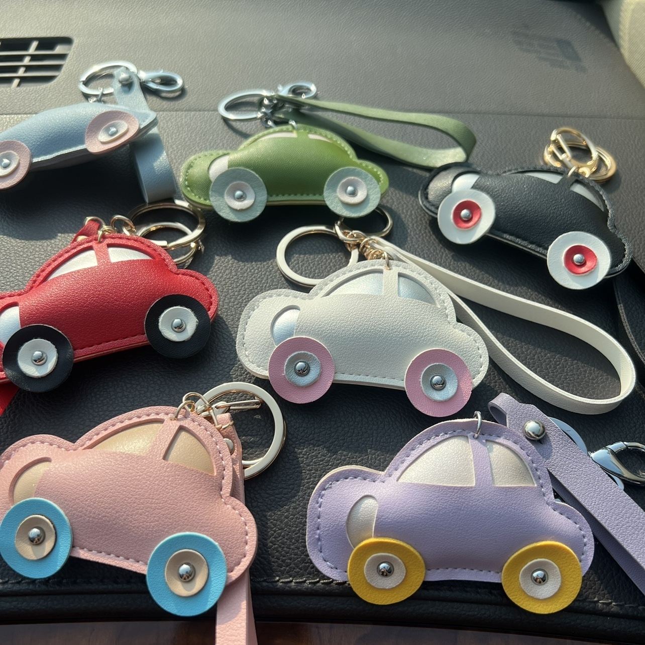 Korean creative key chain car key chain ins car key pendant Backpack Bag pendant cute 250726