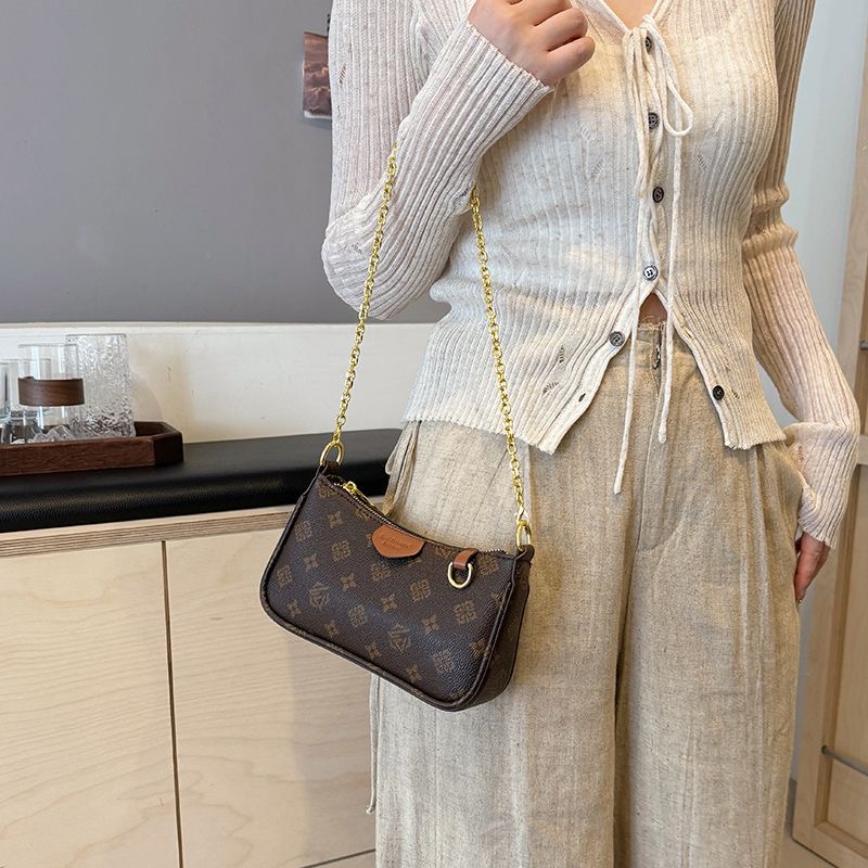 MKF New Women's Large Capacity Handbag with Insert Button+Quilted Commuter Shoulder Bag Retro Bucket Strap | Spring Fashion Trend Women's Ba