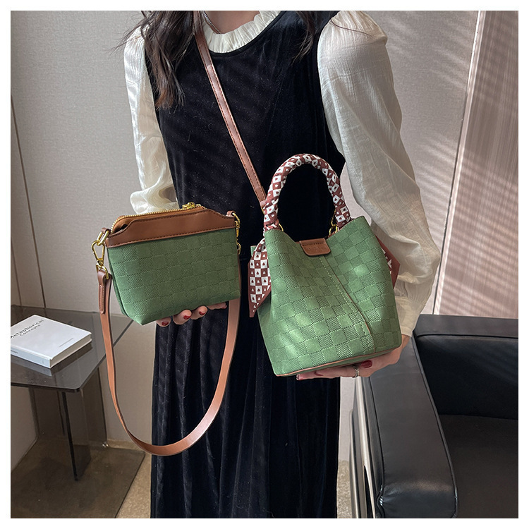 Luxury bag Luxury Brand Designer Bag Women's Bag Women's Bag Texture Bucket Bag Niche Mother-Daughter Plaid Design Crossbody Bag New Model G