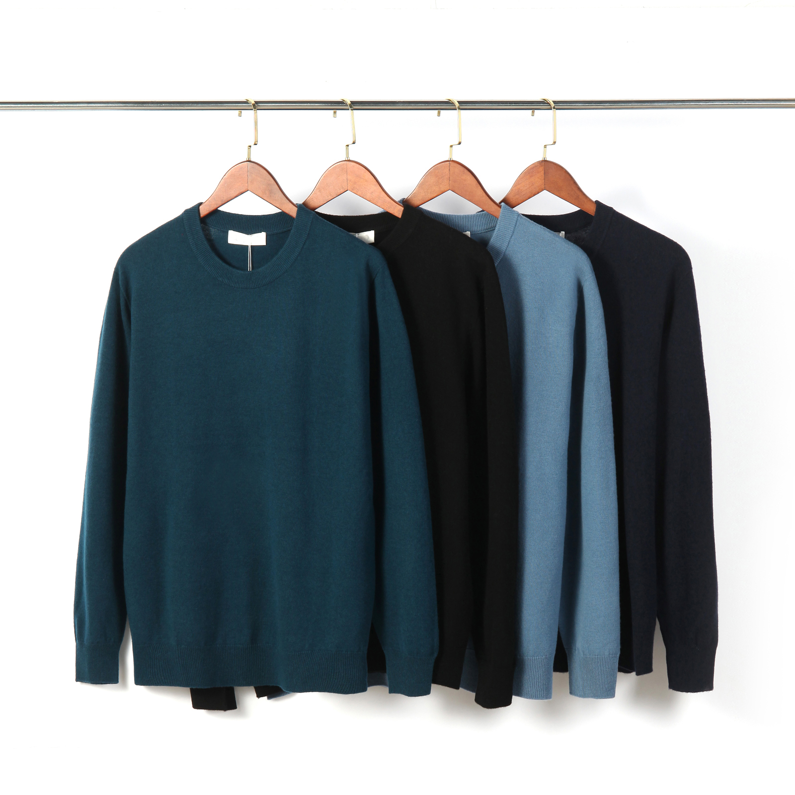 Men's round neck solid color sweater multi-color basic models of autumn and winter knitting bottoming tops