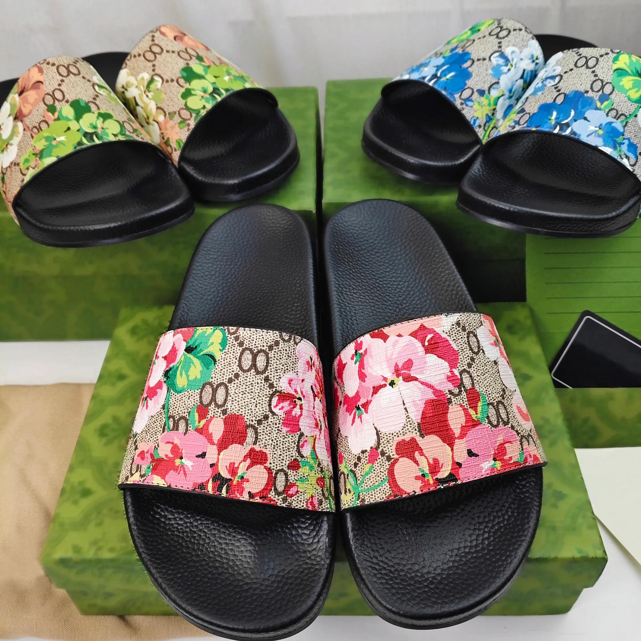 2025 new designer Sandals Women Men Slippers Slides Classic Vintage brown Complete styles suitable for both men and women Beach bath slippers