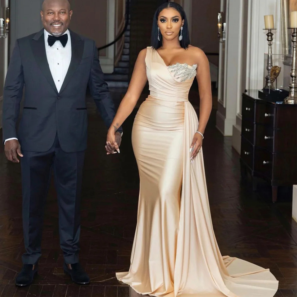 Bridesmaid Dress Champagne One Shoulder Mermaid Gown for Wedding Draped Beading Womens Formal Evening Dresses Long 250725