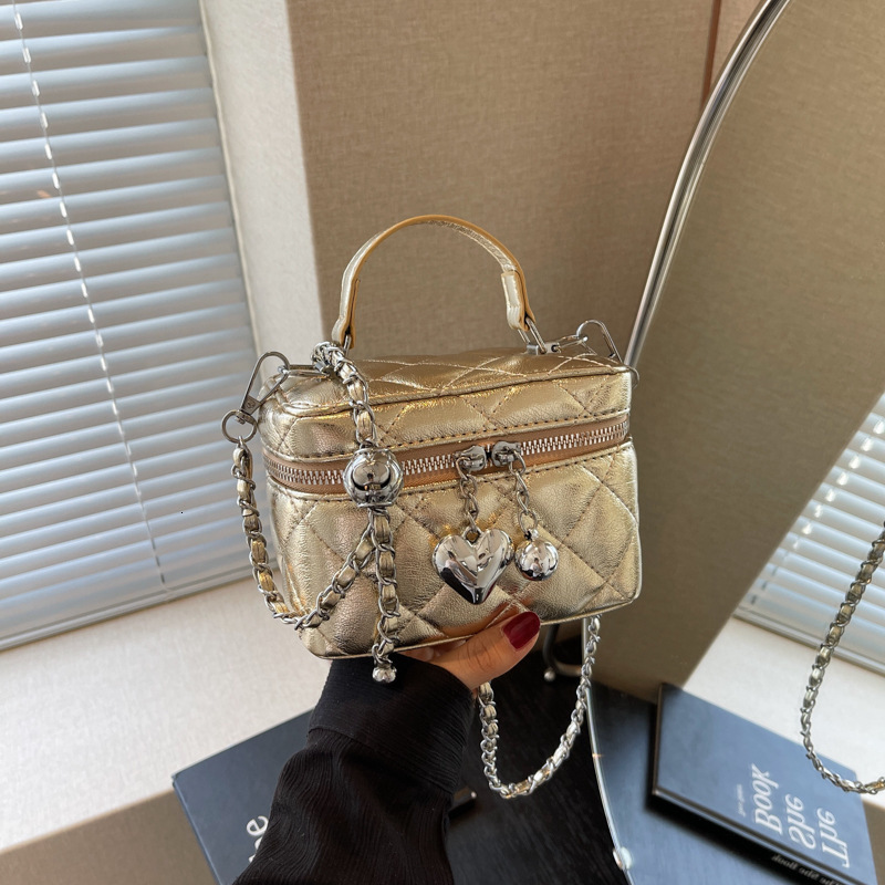 Luxury Brand Designer Bag Women's Bag Summer New Fashion Quilted Luxury bag Chain Simple Luxury High-Value Niche Design Single Shoulder Crossbody
