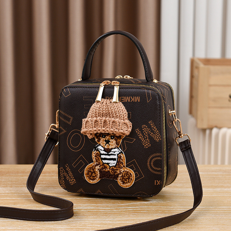 Free Shipping On 2025 Summer New Designer Bags High-end Elegant Versatile Shoulder Bag Large Capacity Handbag Trendy Fashion Women's Bag Exquisit - view 7