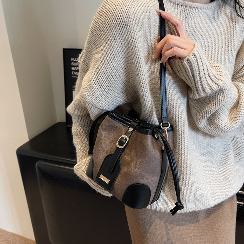 Luxury Brand Designer Bag Women's Bags Trendy Small Bags For Women Autumn Winter New Versatile Fashionable Shoulder Crossbody Bags Internet Celeb