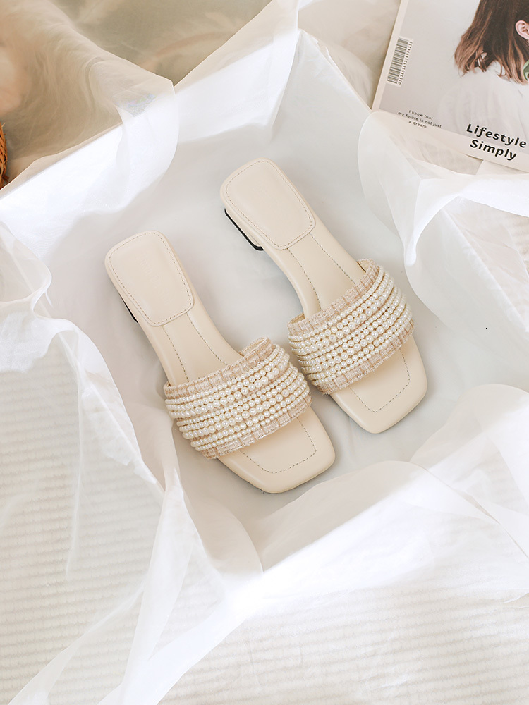 French Style Pearl One-Strap Slippers for Women 2025 Summer New Versatile Outdoor Beach Soft Sole Sandals for Women
