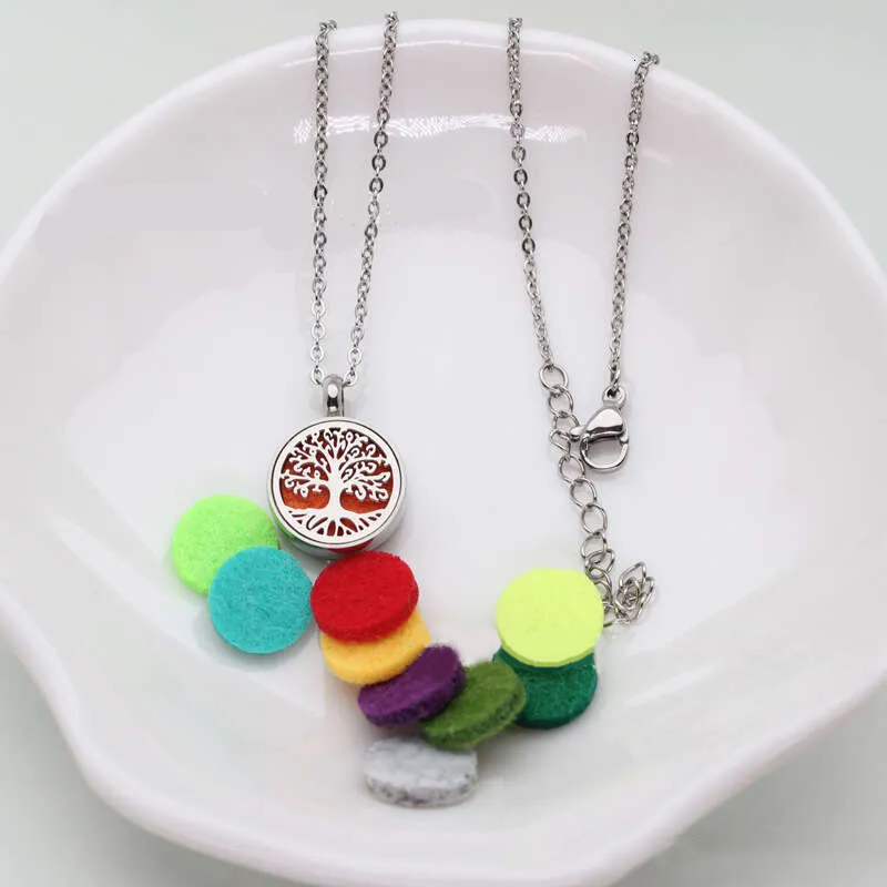 15MM Stainless Steel Hollow Essential Oil Diffuser Aromatherapy Photo Box Unisex Couple Necklace Versatile Pendant