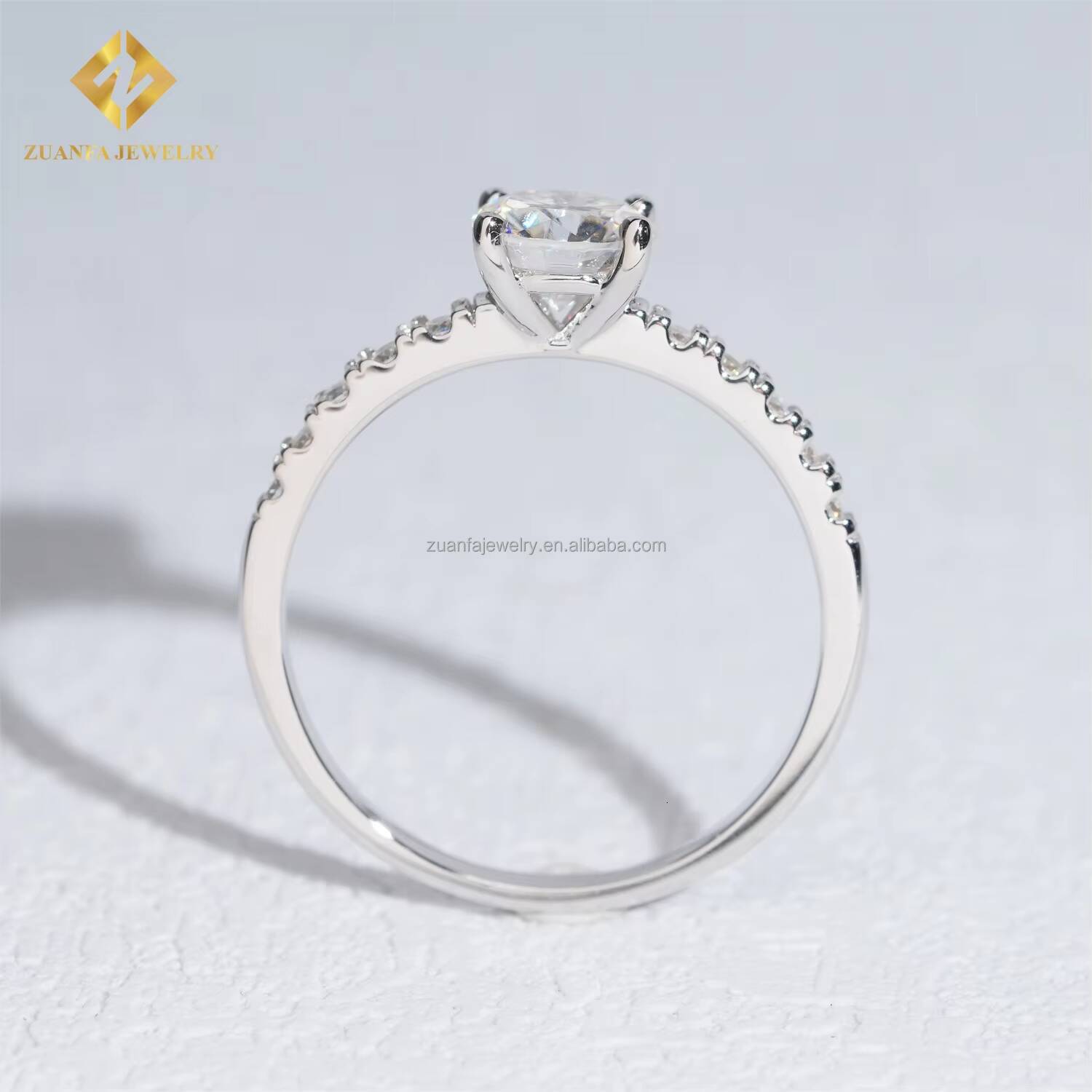 New Design S925 Elegant Style Classic 4 Prong Setting 1Ct VVS Moissanite Diamond Engagement Ring Women Gift With GRA Certificate