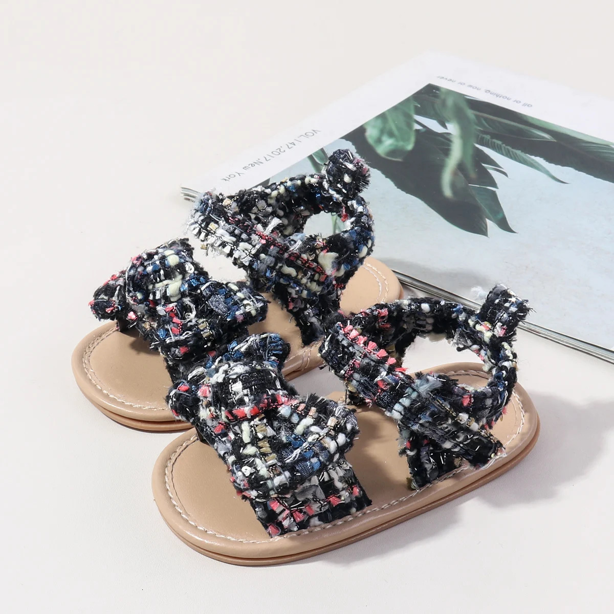 Selling Summer Baby Girls First Walking Indoor Outdoor Beautiful Sandals With Comfortable And Soft TPR Sole BSK5126 250725