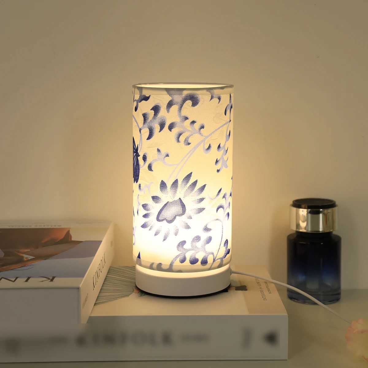 Modern fabric blue and white porcelain desk lamp home warm lighting desk lamp suitable for bedrooms study rooms. XJ250725