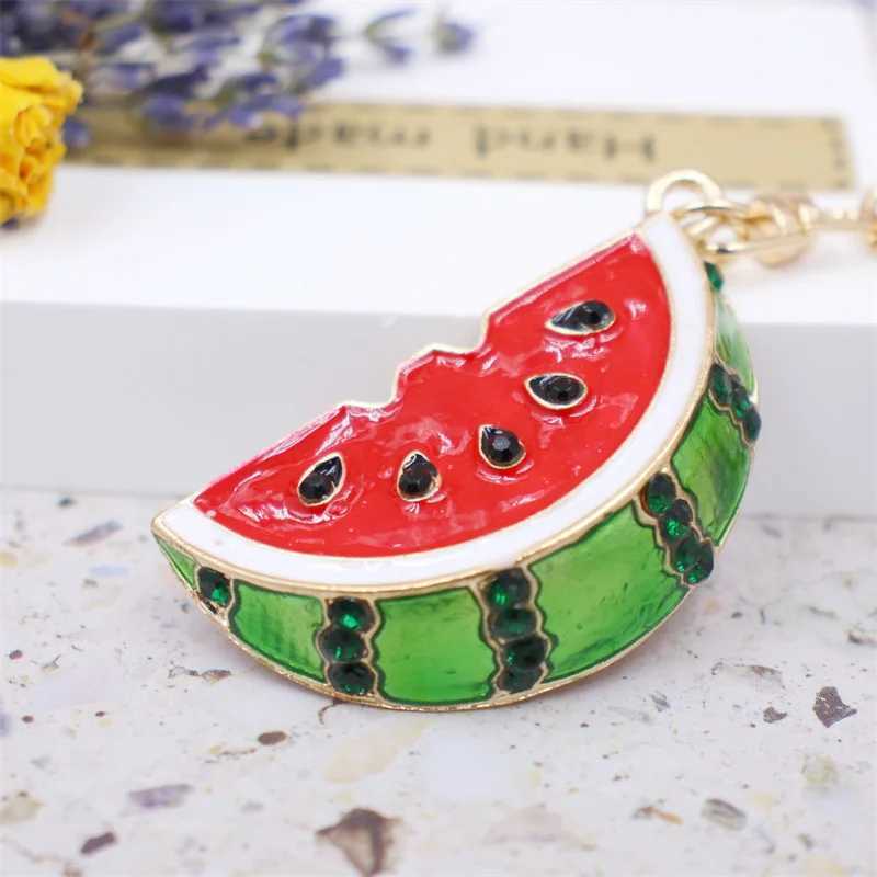 Alloy Simulation Watermelon Keychain Creative Summer Fruit Environmental Protection Model Car Phone Bag Pendant Ornaments Gift R250725