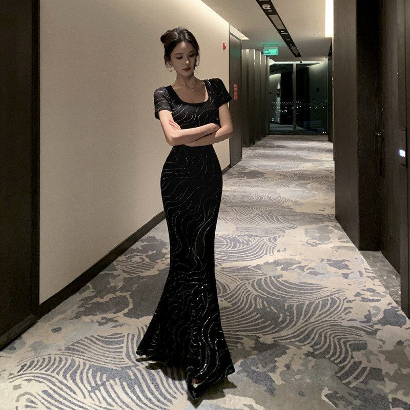 2025 Socialite Style Long Dress High-End Light Rhinestone Long Flared Mermaid Dress Party Gown 250726