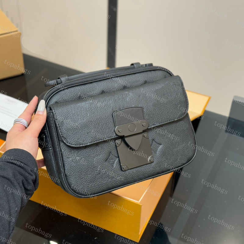 Designer messenger bags slocks fashion crossbody bags mens real leather cross body outdoor packs gentleman classic vintage shoulder bag