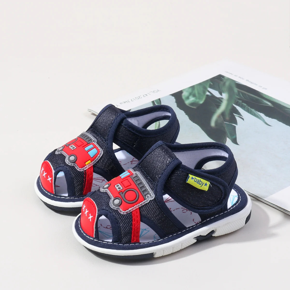 Baby Squeaky Shoes Summer Sandals High Quality Funny Toddler Sound Prewalking Sneakers Cute Car Patterns For Kids Unisex 250725