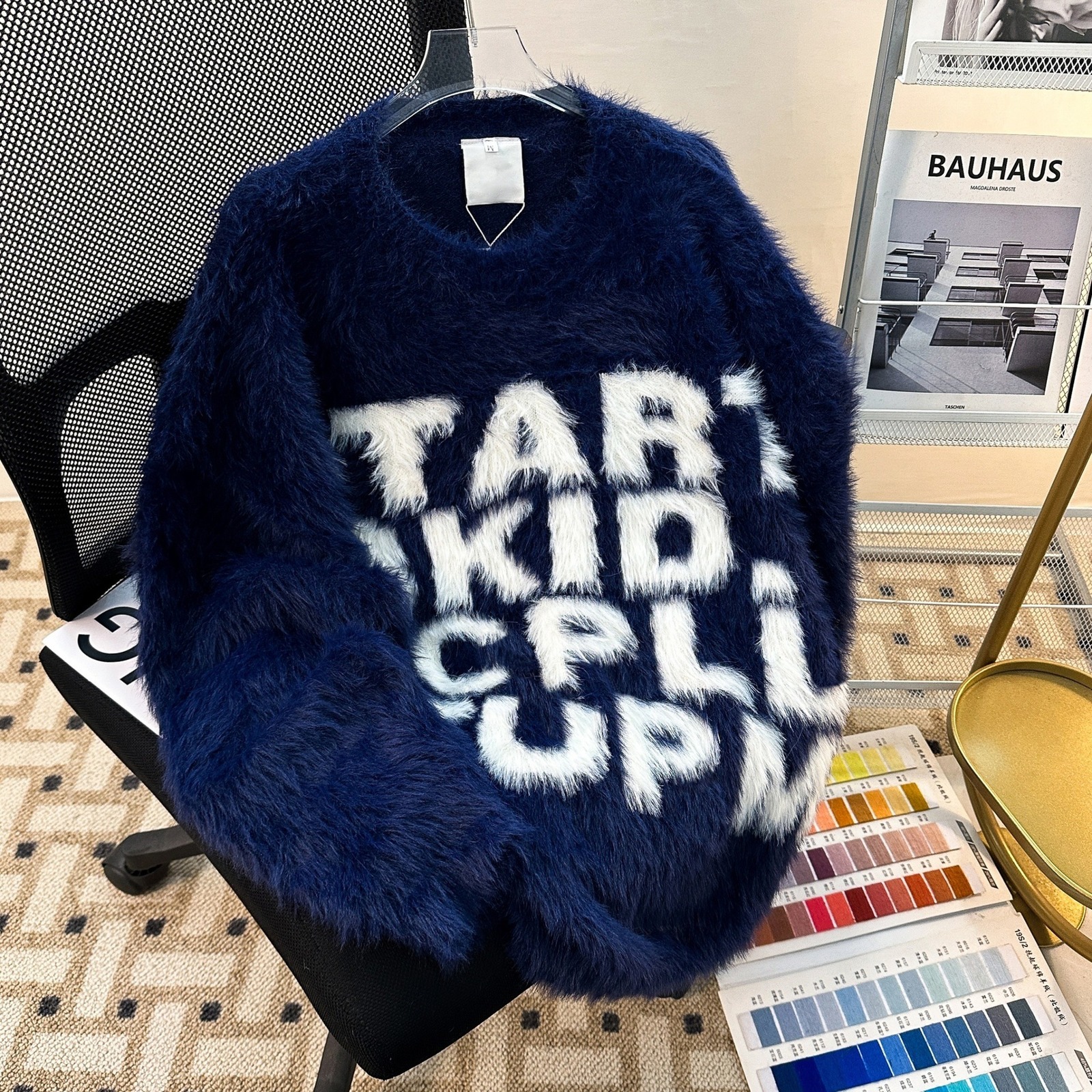 American Style Loose Letter Round Neck Lazy Style Soft Sweater for Men and Women Autumn Winter Mohair Versatile Couple Top 250411