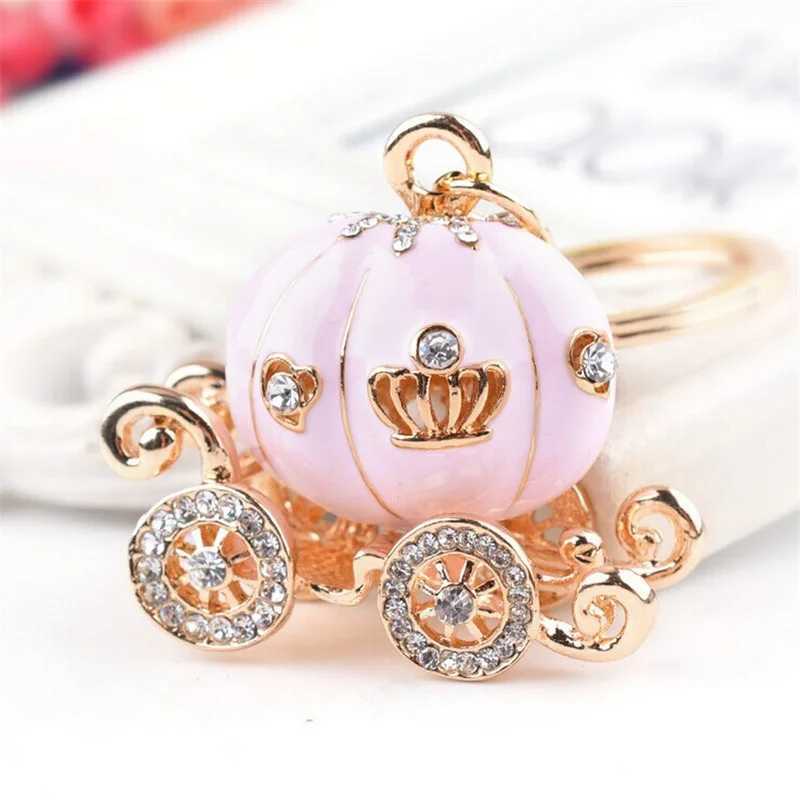 Fantastic Princess Pumpkin Carriage Keyring Crystal Hallowmas Fairytale Keychain Painted Purse Bag Pendant Car Key Ring Holder R250725