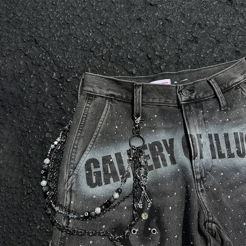 2K Fashion Distressed Jeans Retro Rhinestone Flame Pattern Printing Casual Washed Denim Shorts Men Women High Waist Streetwear 250724