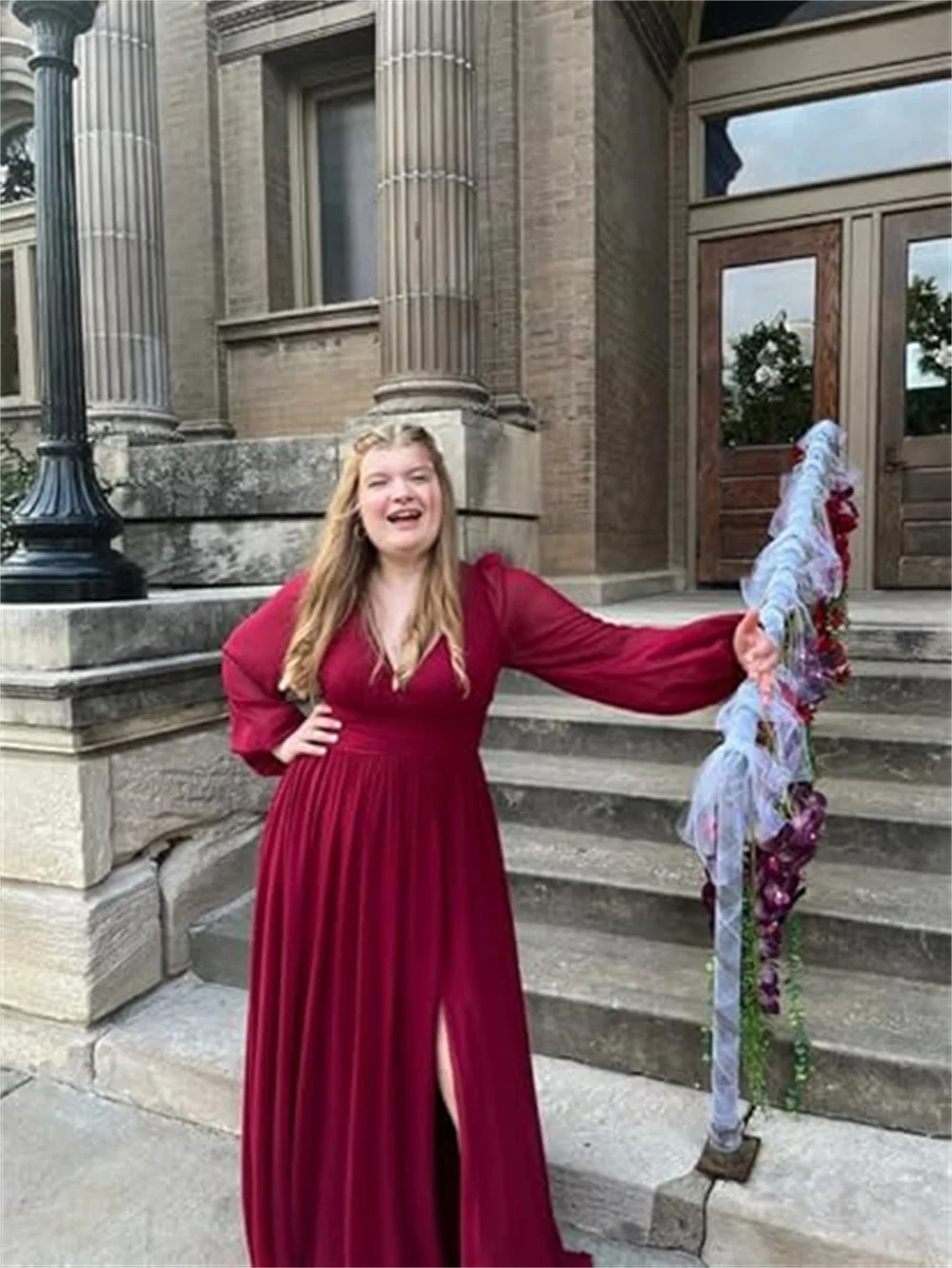 Long Sleeves V Neck Bridesmaid Dresses For Wedding Side Slit Flowy Chiffon Evening Formal Sexy Prom Dress Plus Size 250725