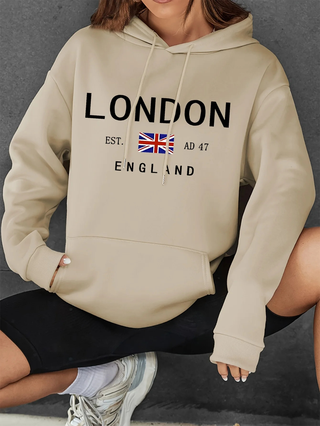 Womens autumn and winter fashion casual sports loose London print fleece warm long sleeved pocket hooded sweatshirt 250725