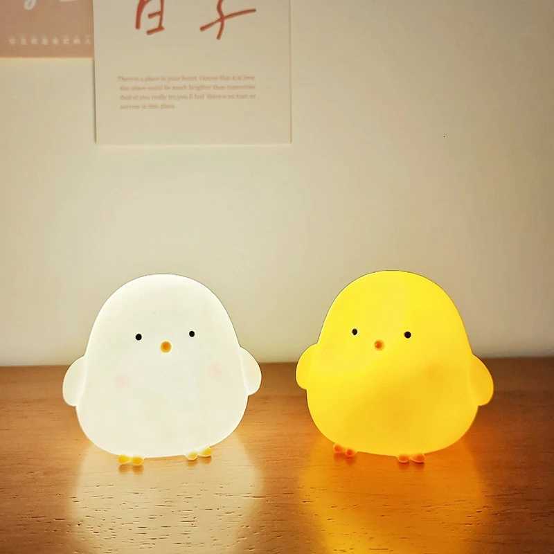 Silicone LED Bedside Night Light ABS Small Chicken Cute Desk Lamps Childrens Room Bedrooms With Button Battery Deco Night Lamps XJ250725