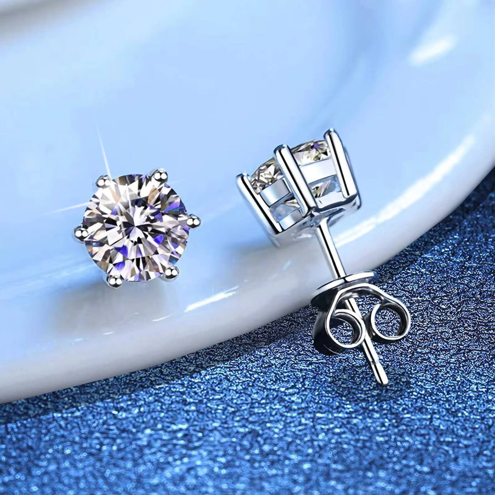 Valentine VVS 0.1-3Carat Round Brilliant Stud Earrings Luxury Design Jewelry with Moissanite Earrings