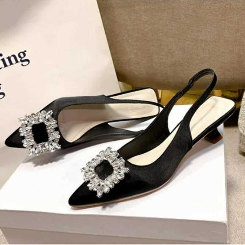 Summer Women Sandals New Womens Shoes Pointed Toe Shallow Nude Pink Diamond Shoes Low Heel Back Strappy Shoes Women dress shoes Z250725