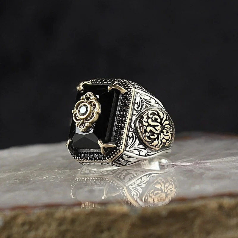 Retro Handmade Turkish Signet Ring for Men Vintage Silver Color Carving Pattern Inlay Green Zircon Party Punk Motor Biker 250716