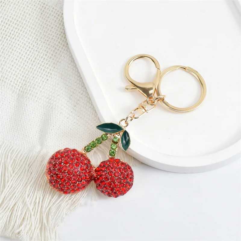 Crystal Rhinestone Cherry Keychains Fresh Cute Fruit Charm For Women Bag Pendant Keychain Girl Car Key Ring R250725