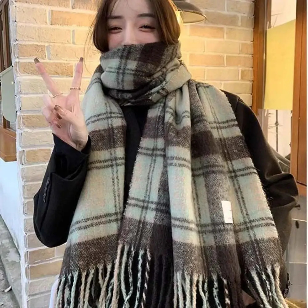 Classic Tassel Mint Chocolate Color Plaid Scarf Plush Color Matching Long Shawl Solid Color Wool Scarves Cape Wraps Women/Men 250724