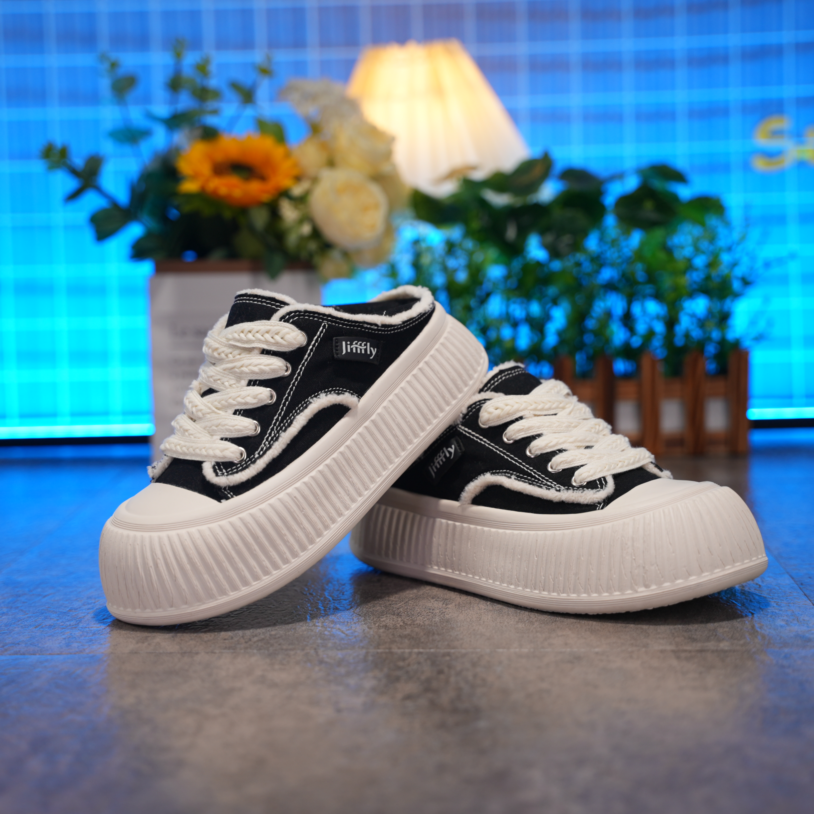 Jifffly White for Women 2025 Summer Breathable New Thick-Soled One-Strap Lazy Half-Slipvas Cookie Shoes