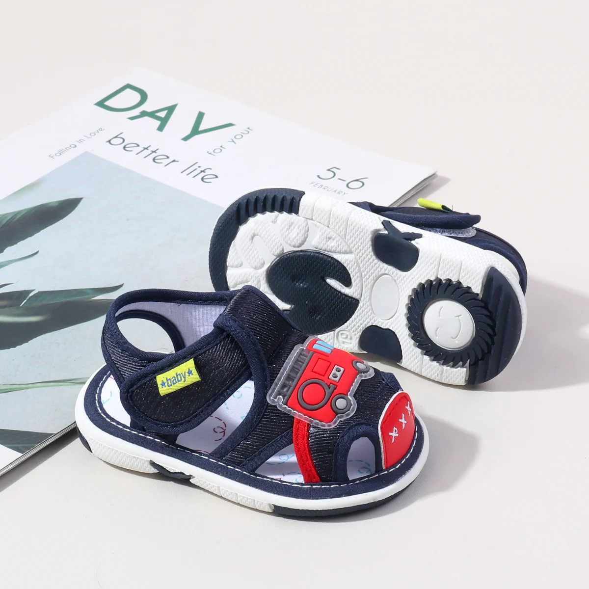 Baby Squeaky Shoes Summer Sandals High Quality Funny Toddler Sound Prewalking Sneakers Cute Car Patterns For Kids Unisex 250725