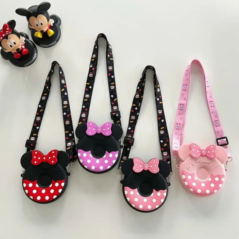 Cute Mouse Mini Silicone Crossbody Bag - Lightweight Adjustable Strap Zipper Open and Close Shoulder Bags