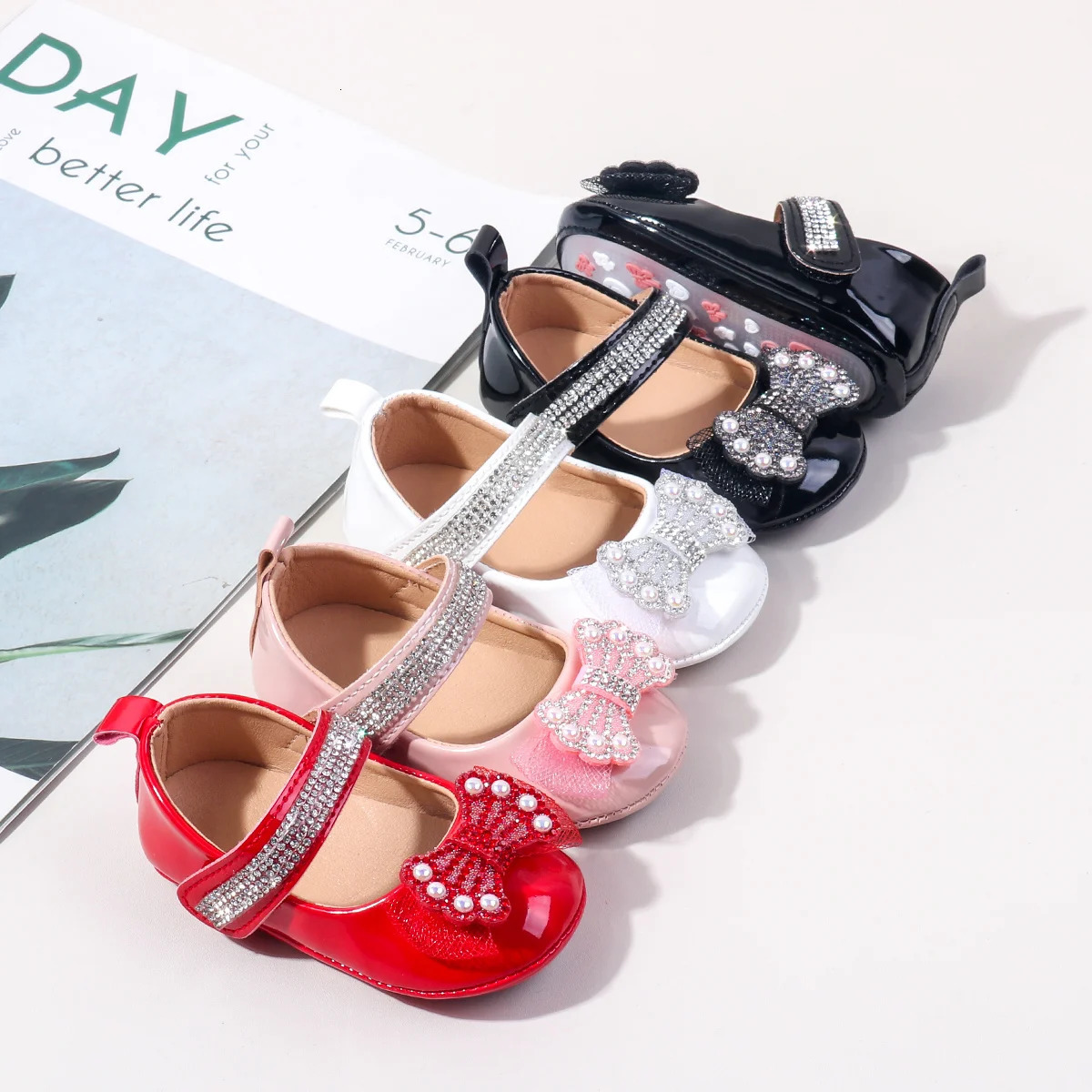 SpringSummer Cute Childrens Shoes 01 Years Old Princess AntiSlip Baby Learning Walkers 250725