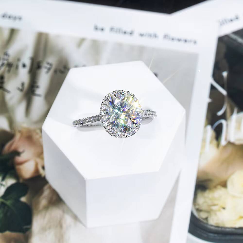 Wholesale S925 9K 14K 18K Gold Halo Ring 2CT 7*9mm Oval Diamond Engagement Women Jewelry Silver VVS Moissanite Ring