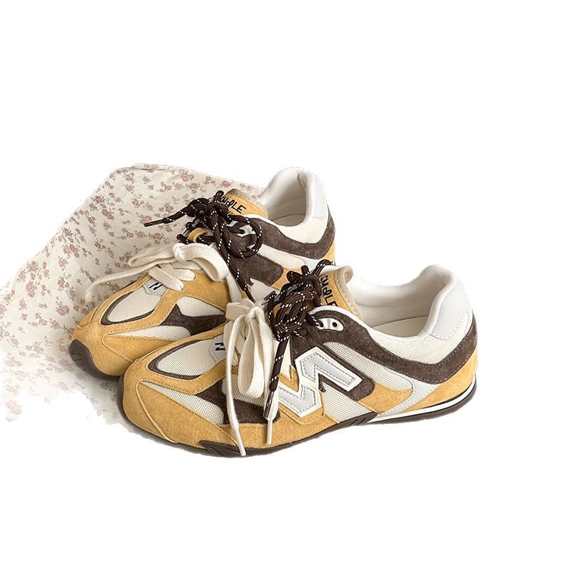 Lightweight Desert Boots for Women 2025 New Spring Retro All-match Waffle Thick-soled Gump Shoes Lace-up Casual Shoes