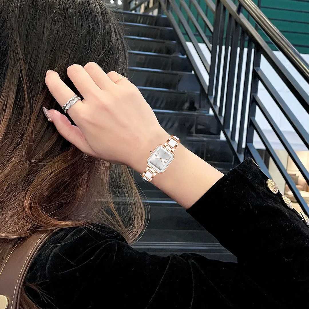 uthai Watch for Wen Light Luxury Simple Beauty High Quality Stainless Steel Waterproof Ladies Fashion Clock Wristwatches Gift X250726