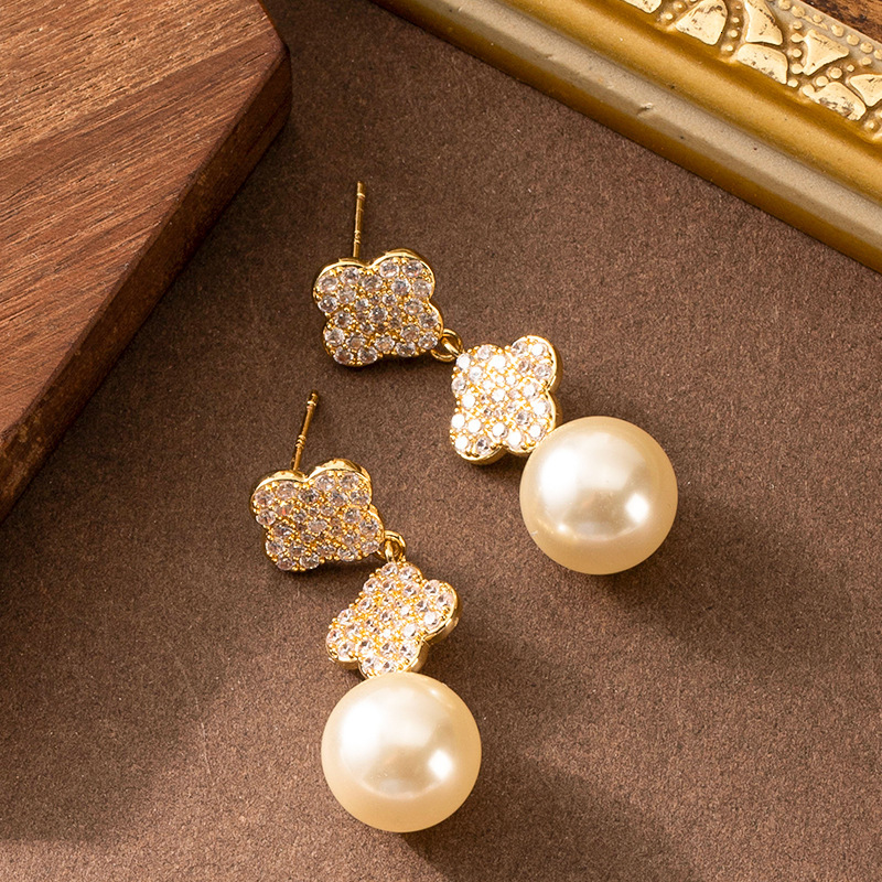 Fashion Exquisite Style Full Dia Four-Leaf Clover Pearl Tassel Earrings for Women High-End Long Niche Sier Needle Ear Jewelry